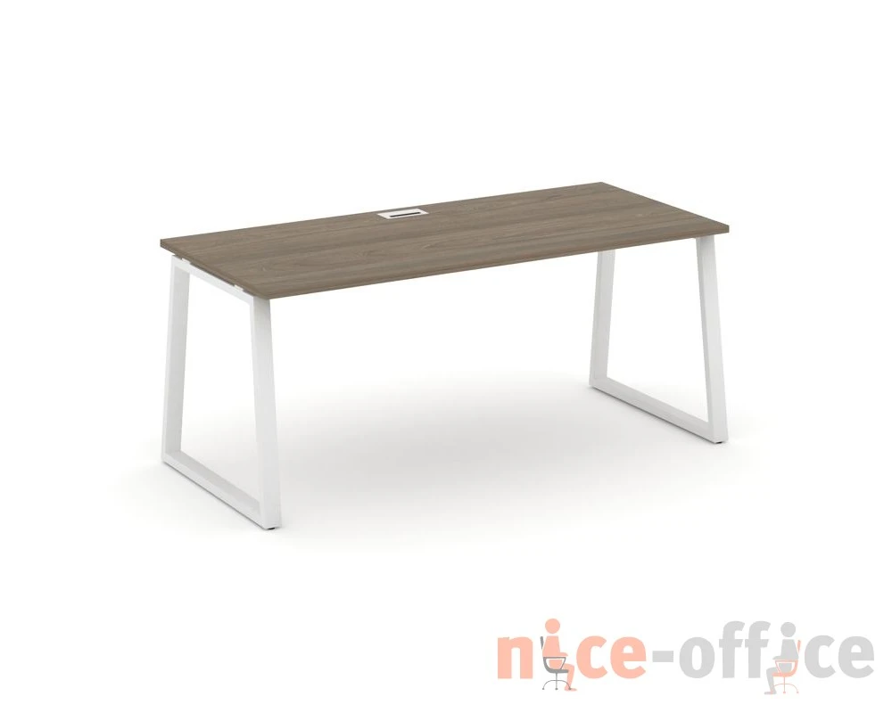 Стол письменный опоры трапеция 1380x700x750 Стайл Проджект Директ / Style Project Direct