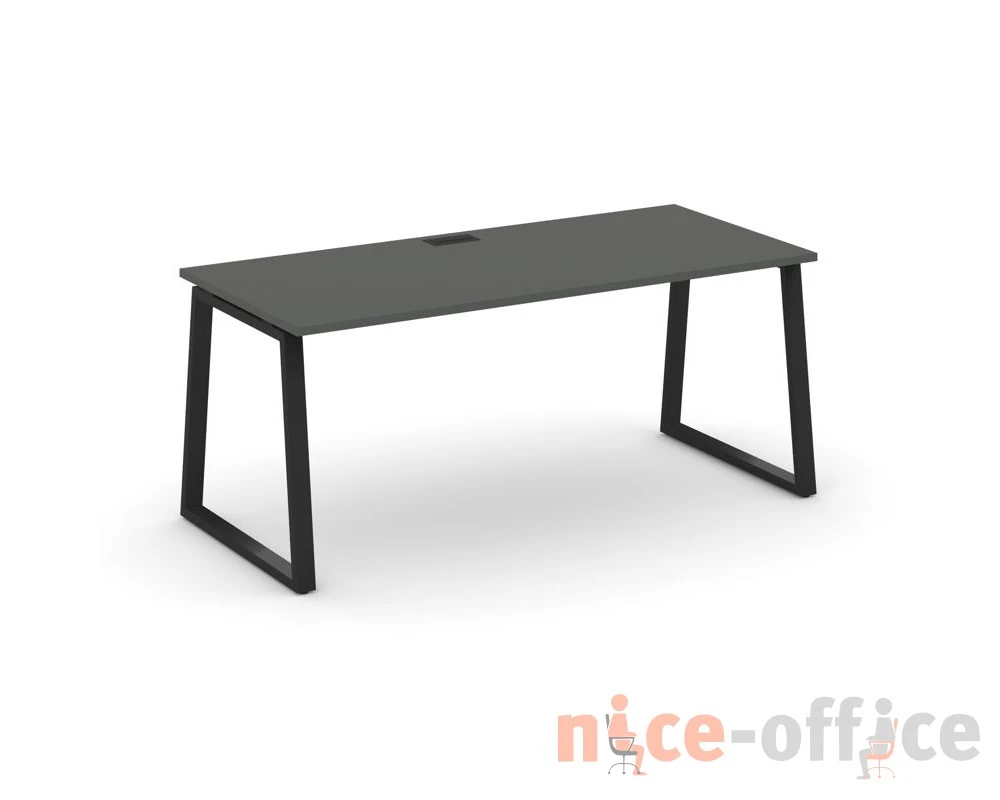 Стол письменный опоры трапеция 1380x700x750 Стайл Проджект Директ / Style Project Direct