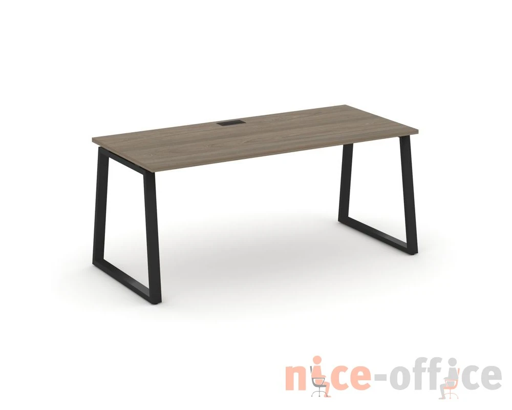 Стол письменный опоры трапеция 1380x700x750 Стайл Проджект Директ / Style Project Direct