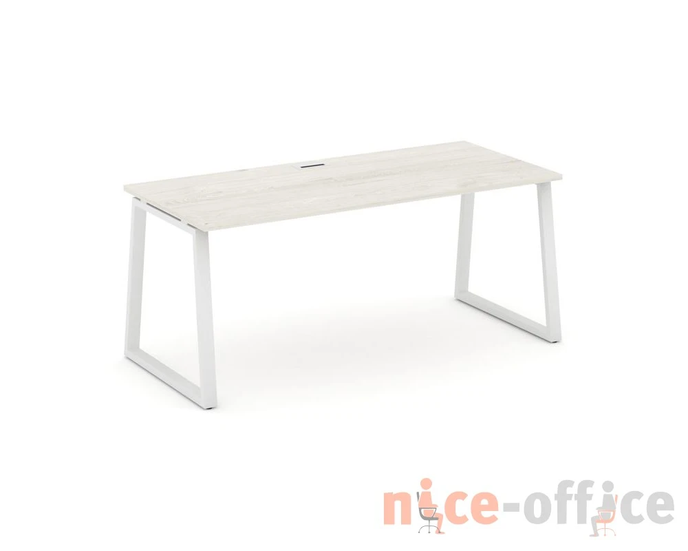 Стол письменный опоры трапеция 1380x700x750 Стайл Проджект Директ / Style Project Direct