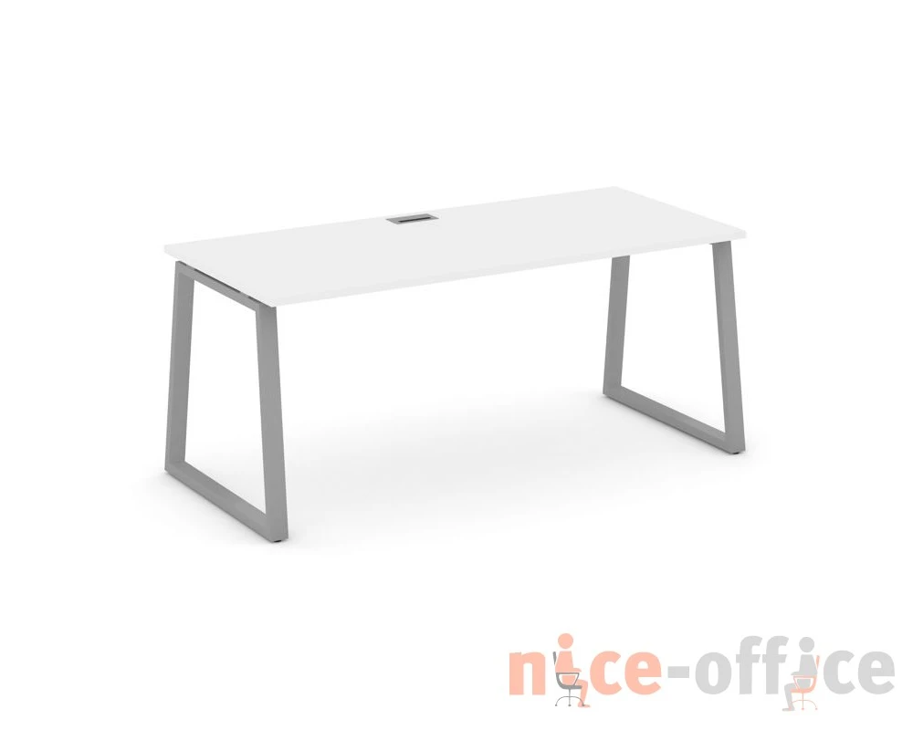 Стол письменный опоры трапеция 1380x700x750 Стайл Проджект Директ / Style Project Direct