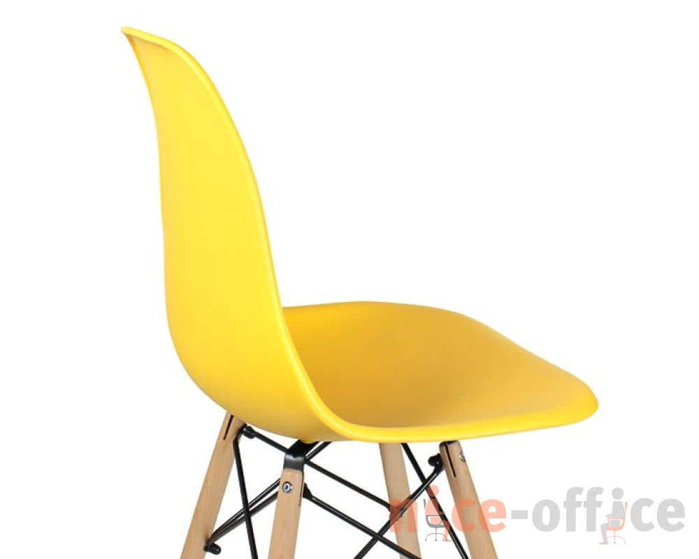 Стул дизайнерский Eames Dsw