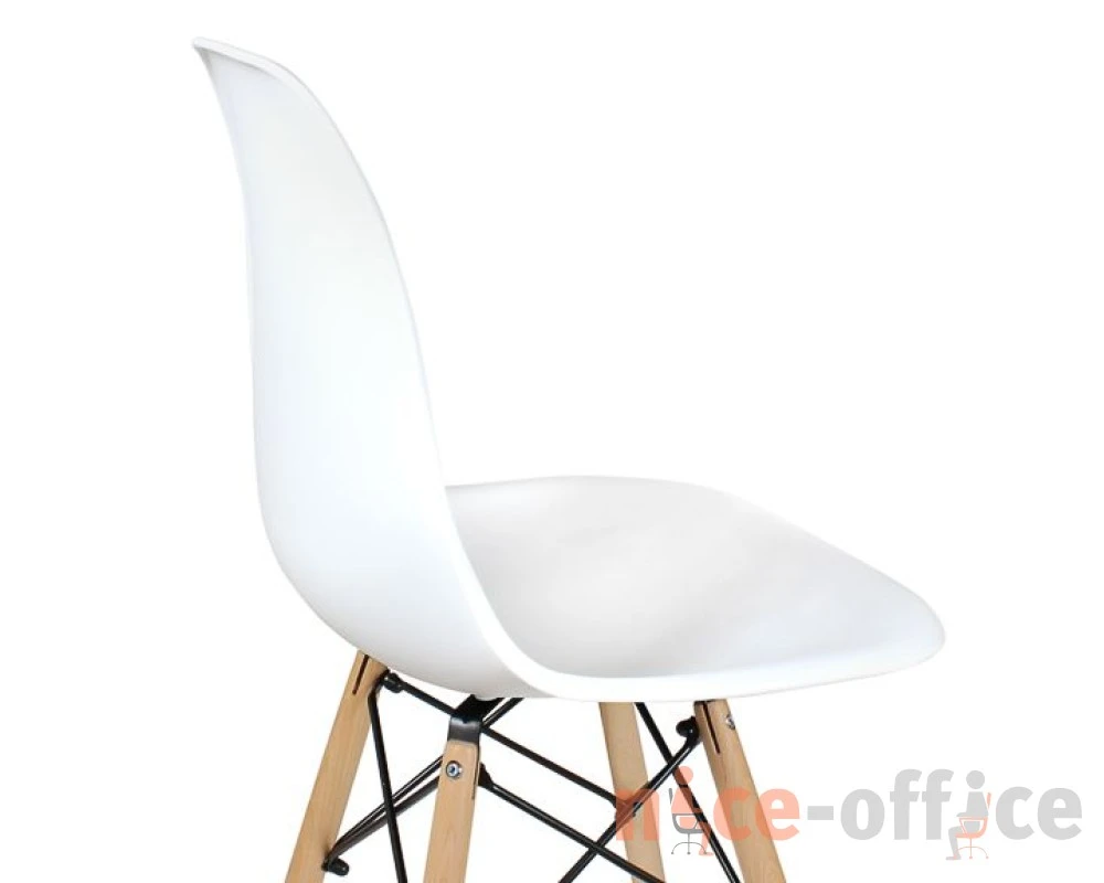 Стул дизайнерский Eames Dsw